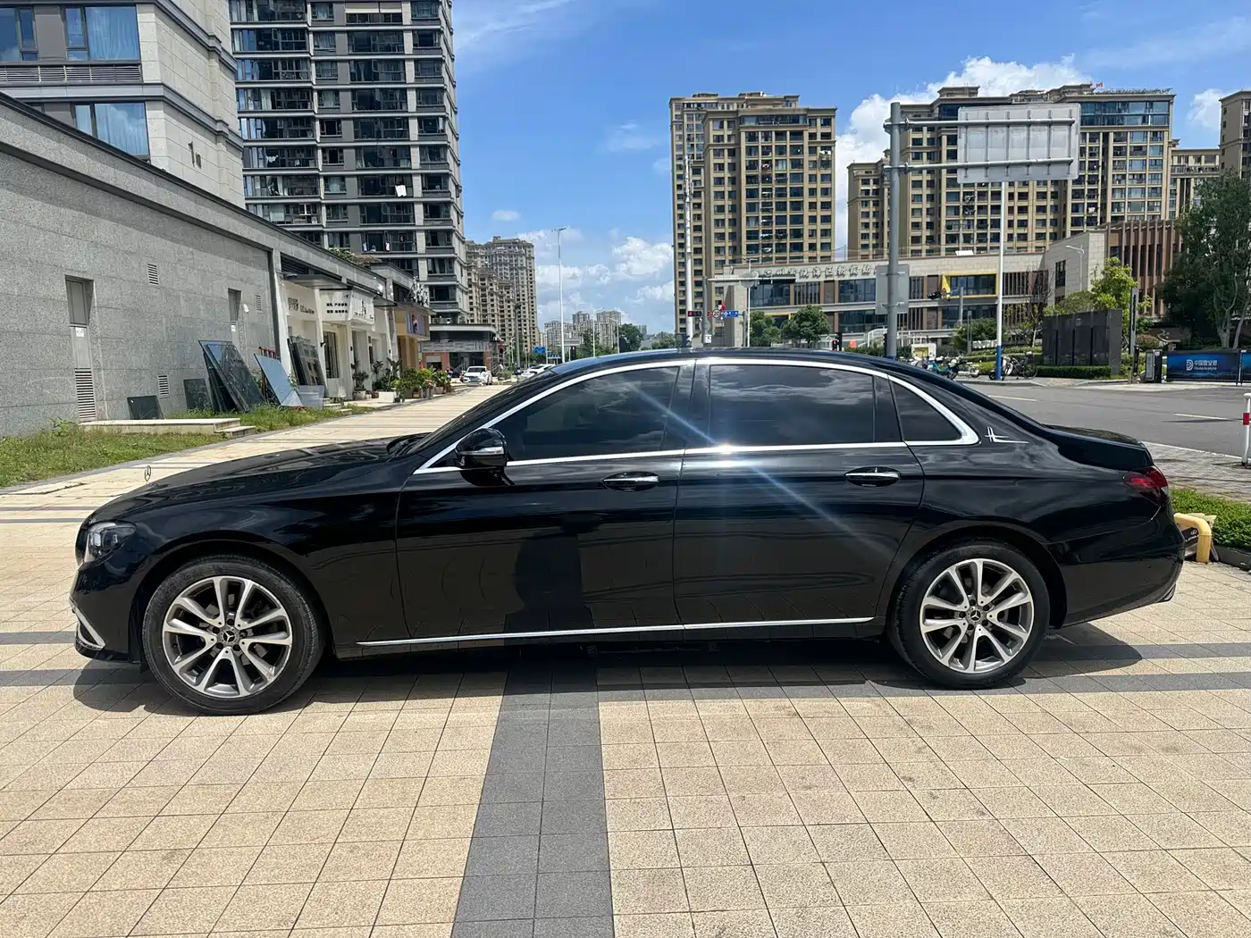 Mercedes-Benz E-Class 2016 E 200 L фото 12