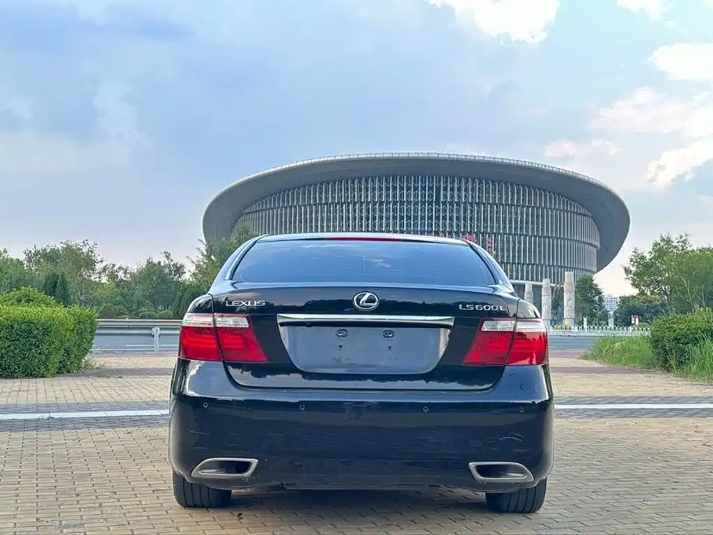 Lexus LS 2007 2006 460L