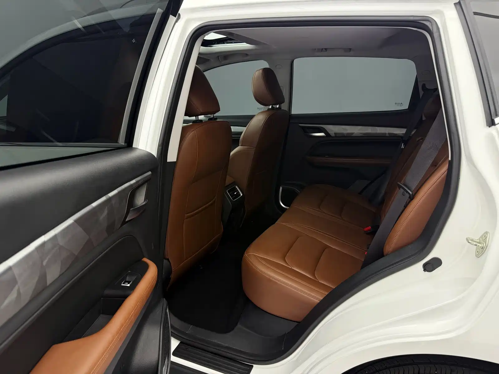 Фото 15 - Geely Emgrand X6