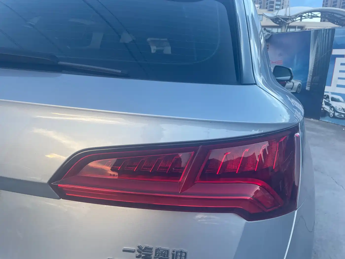 Фото 10 - Audi Q5L