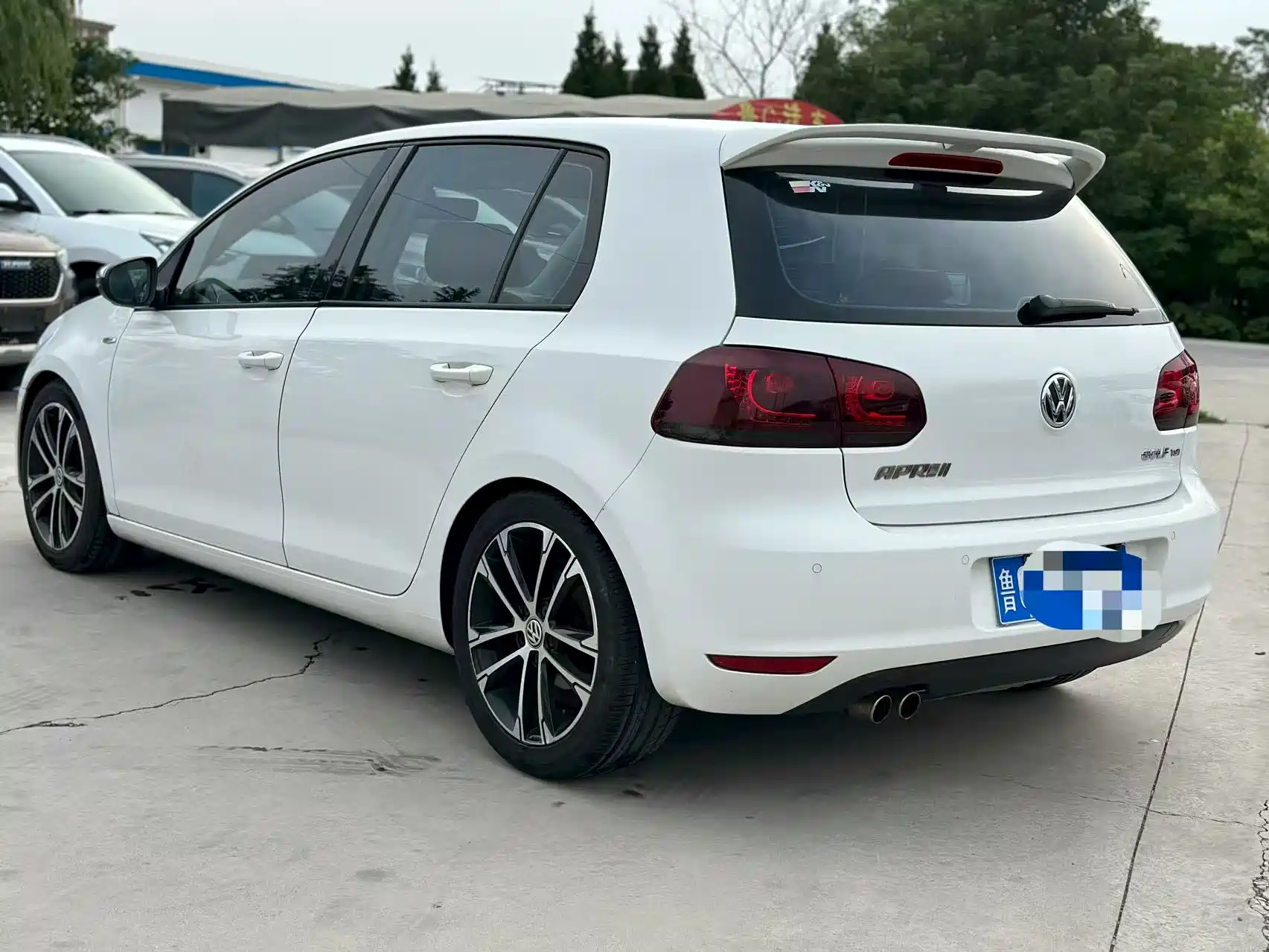 Фото 3 - Volkswagen Golf