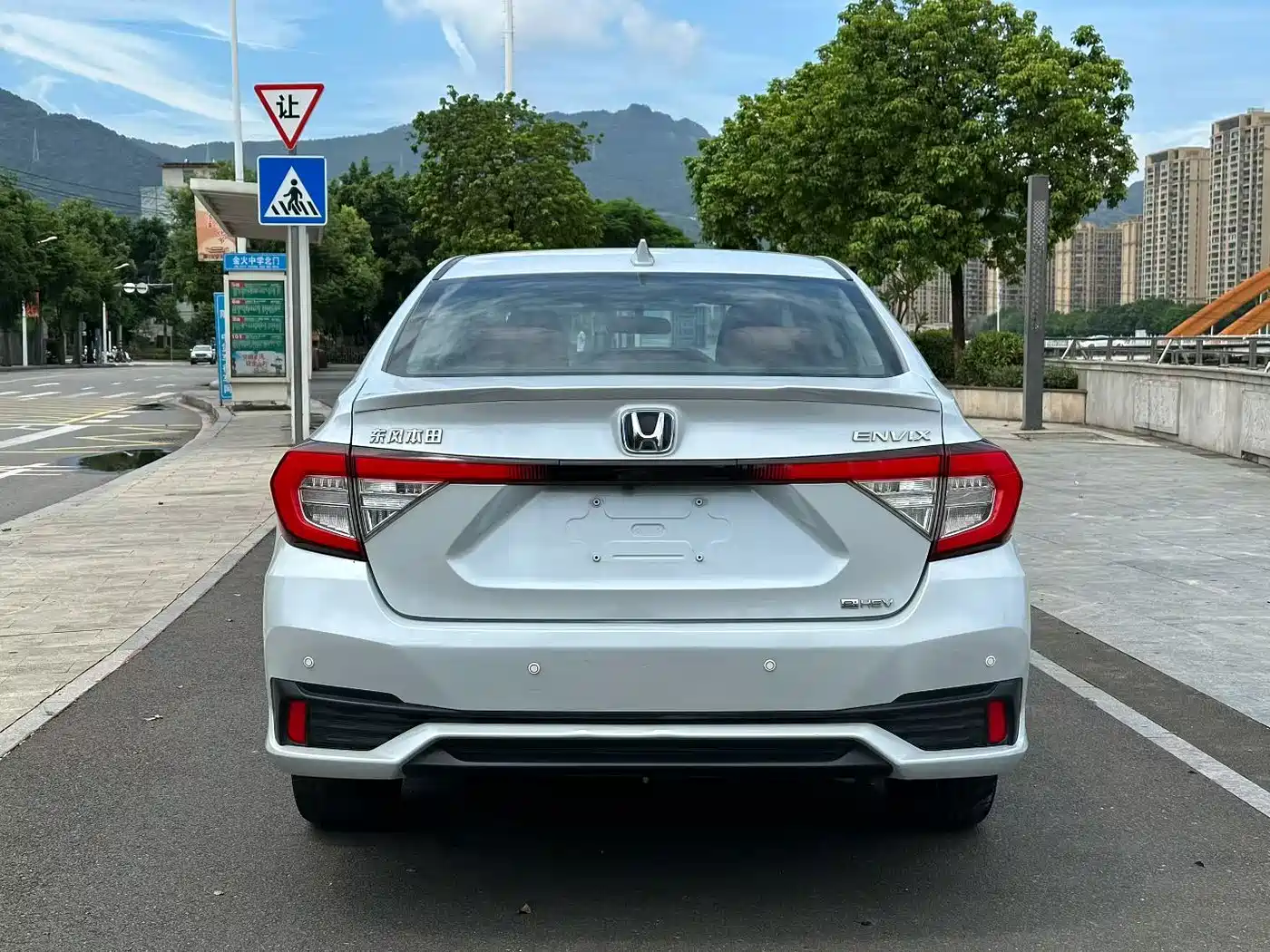 Honda ENVIX 2023 2022 Sharp Hybrid 1.5L Pure Comfort Edition