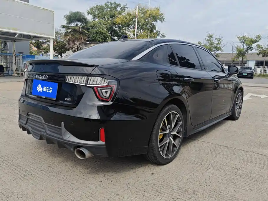 Lynk & Co 03 2019 2019 2.0TD Auto Power Pro Version