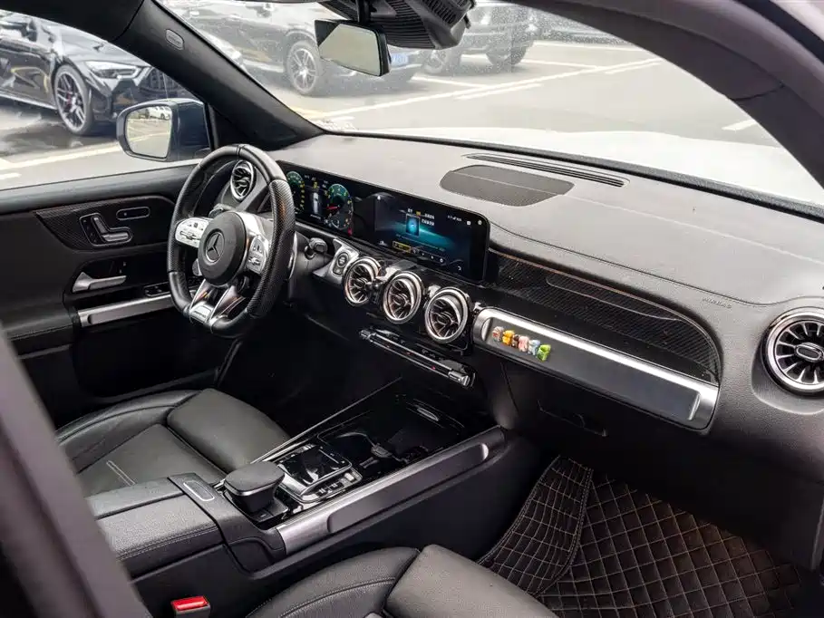 Mercedes-Benz GLB AMG 2021 AMG GLB 35 4MATIC фото 16