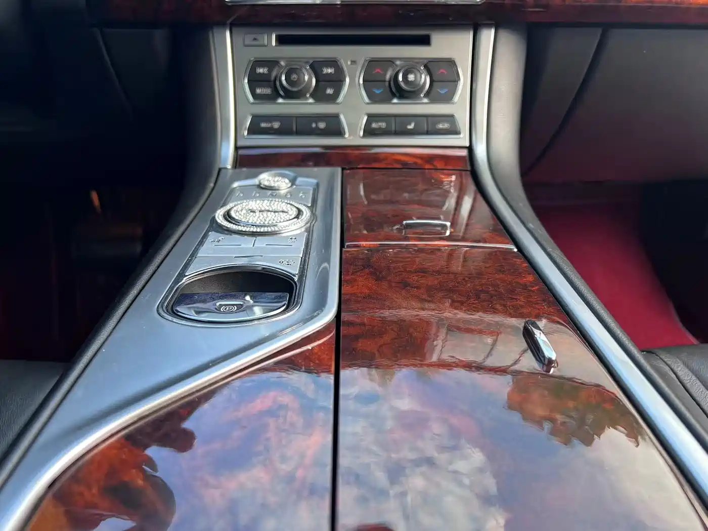 Фото 14 - Jaguar XF