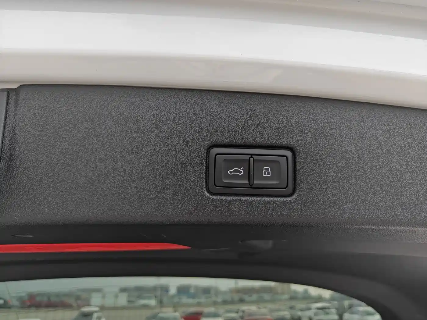 Audi Q4 e-tron 2023 40 e-tron Innovation Edition фото 14