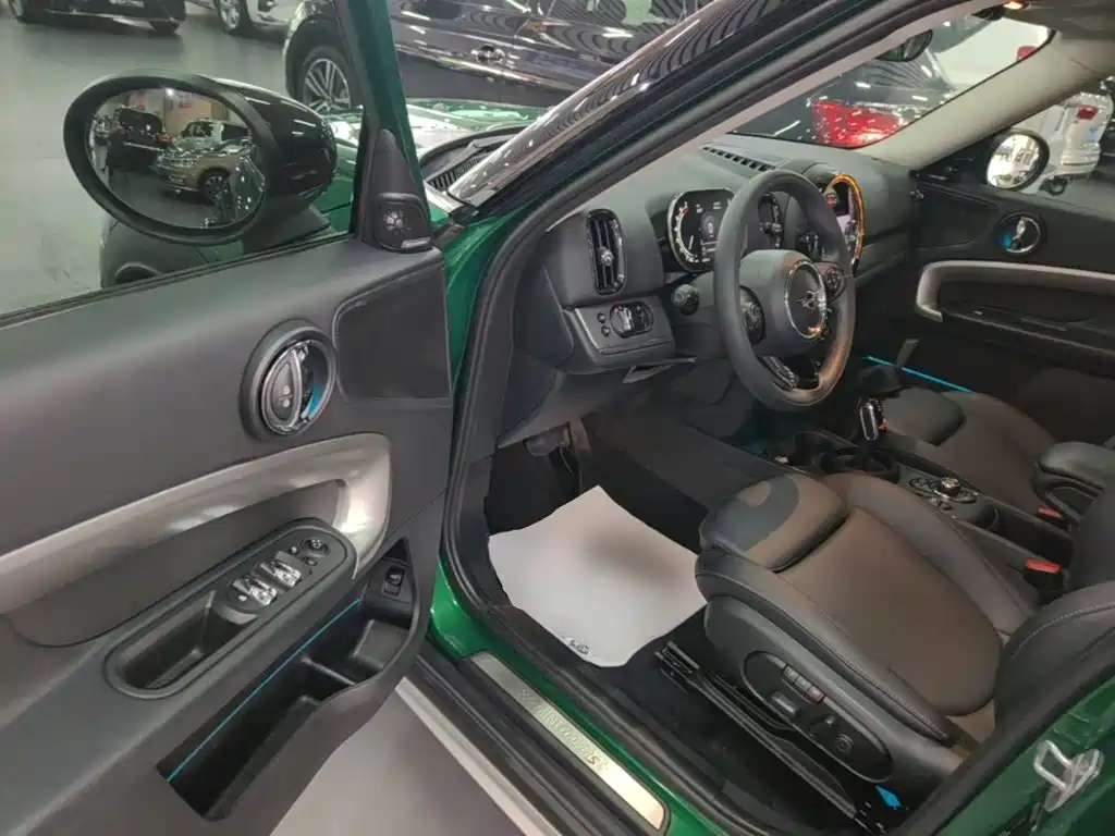 Photo 16 - MINI COUNTRYMAN