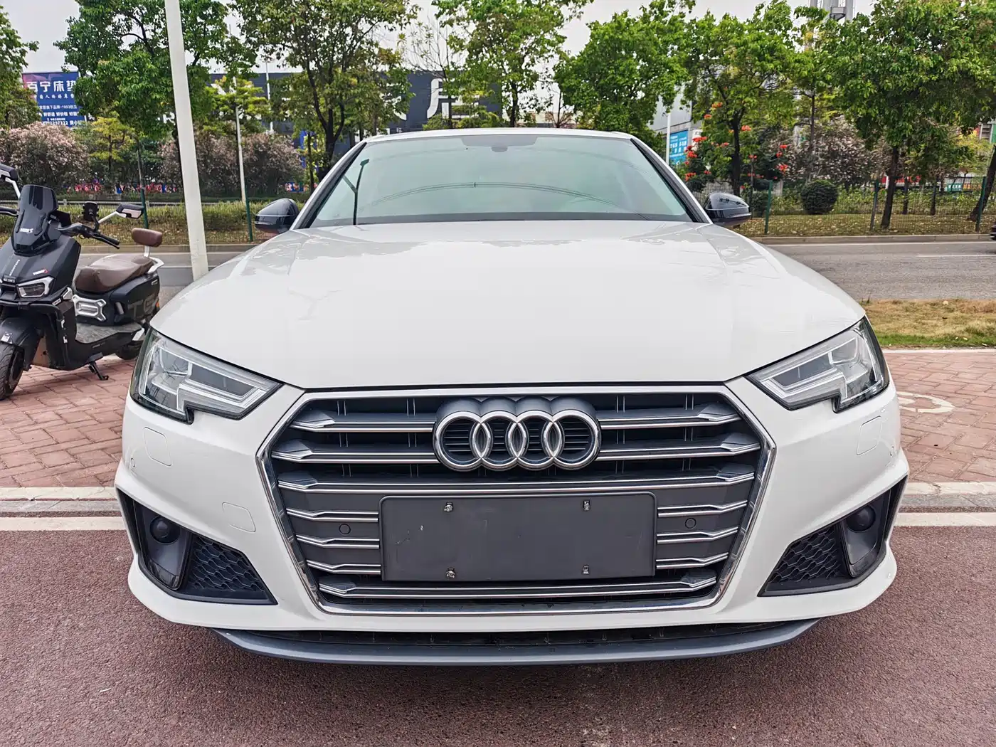 Audi A4L 2019 45 TFSI quattro Personality Sport (China V) фото 2