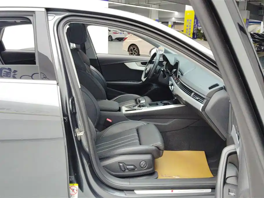 Audi A4L 2020 40 TFSI Luxury Dynamic фото 8