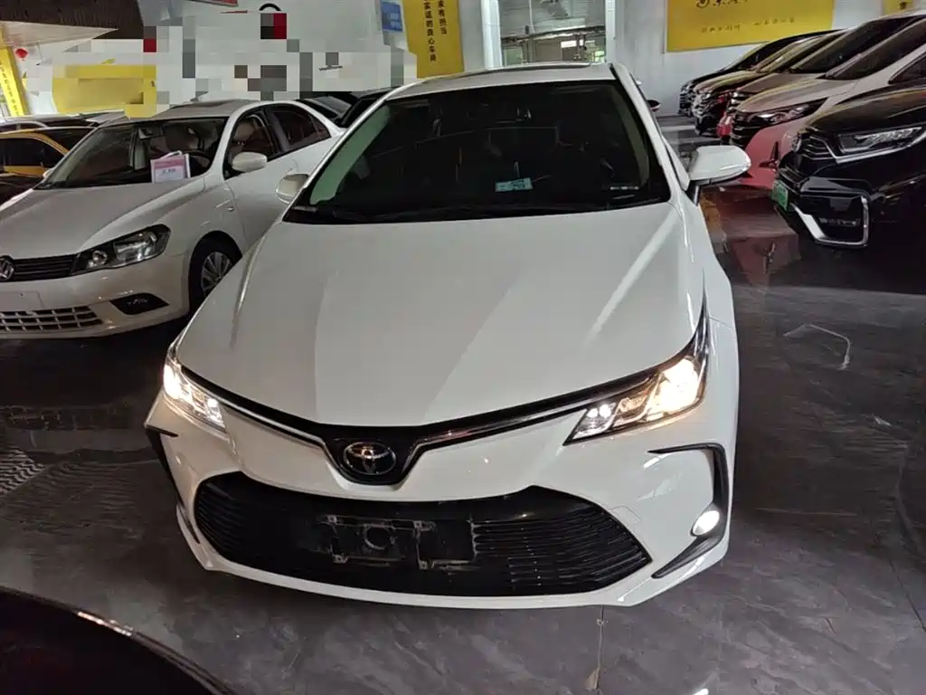 Toyota Corolla 2021 1.2T S-CVT Elite PLUS Edition фото 3