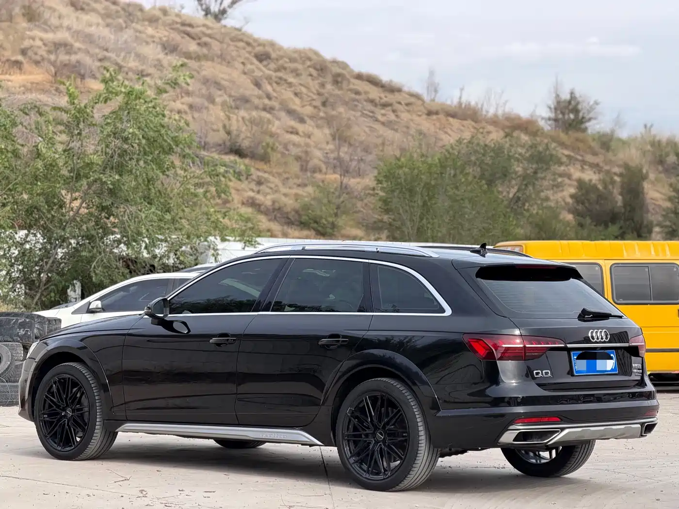Audi A4 (Import) 2021 2021 allroad quattro Explorer