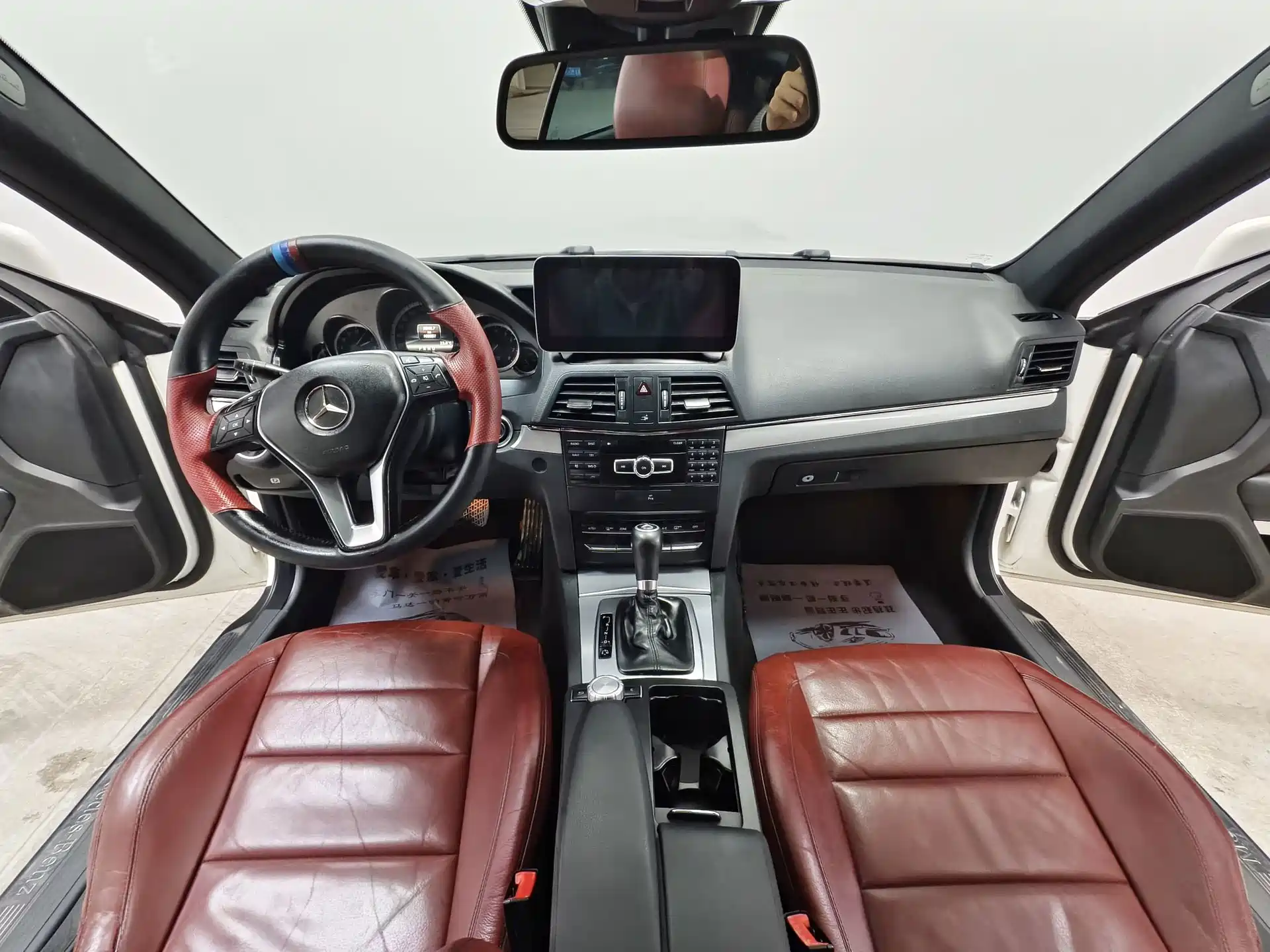 Фото 9 - Mercedes-Benz E-Class (Import)