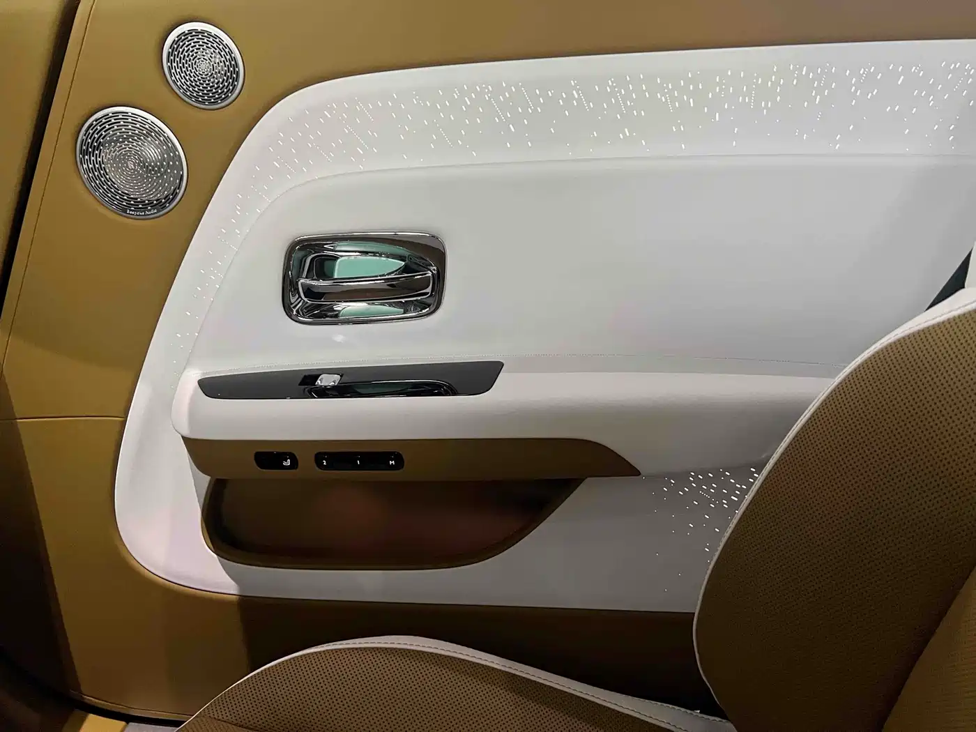 ROLLS-ROYCE CHTHONIC