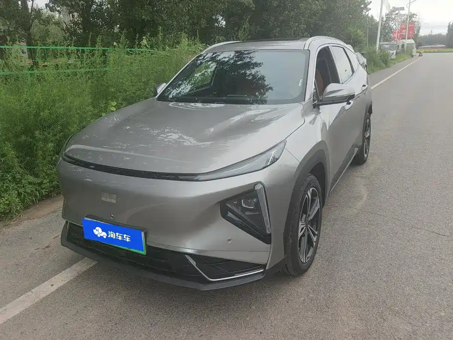 Geely Galaxy Galaxy L7 2025 EM-i 115km Explorer+ Edition