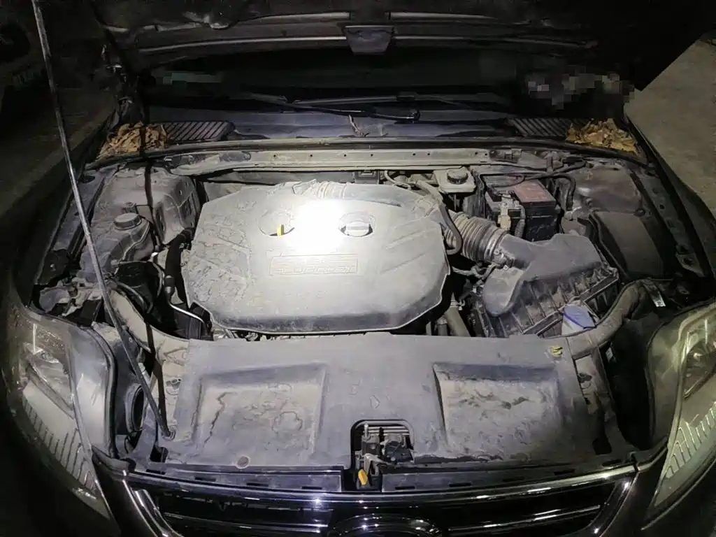 Ford Mondeo Zhisheng 2012 2011 2.0L GTDi200 Fashion