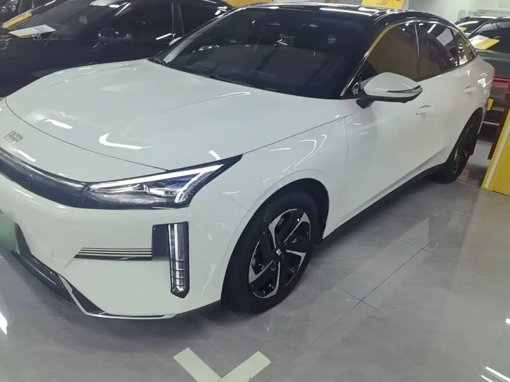 Geely Galaxy Galaxy L6 2024