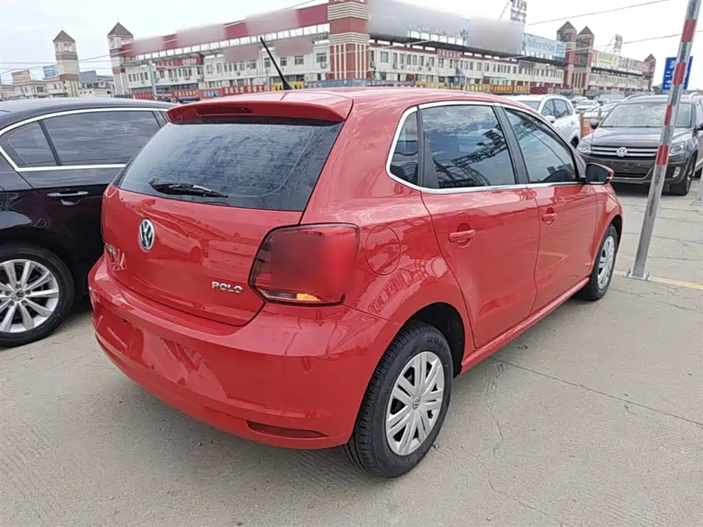 Volkswagen Polo 2016 1.4L Automatic Trend фото 7