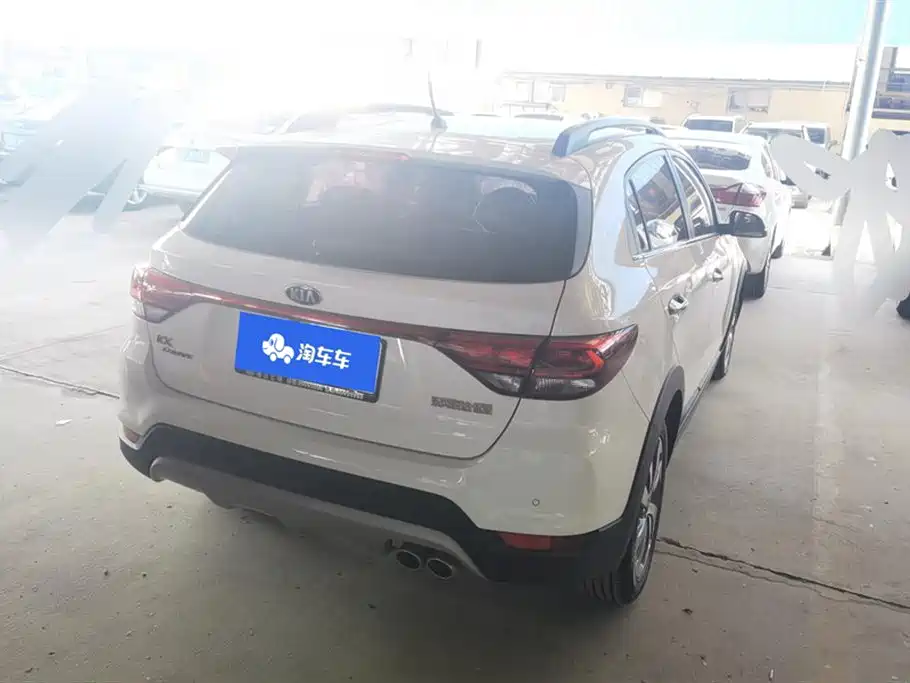 Kia KX CROSS 2017 1.4L AT GLS фото 3