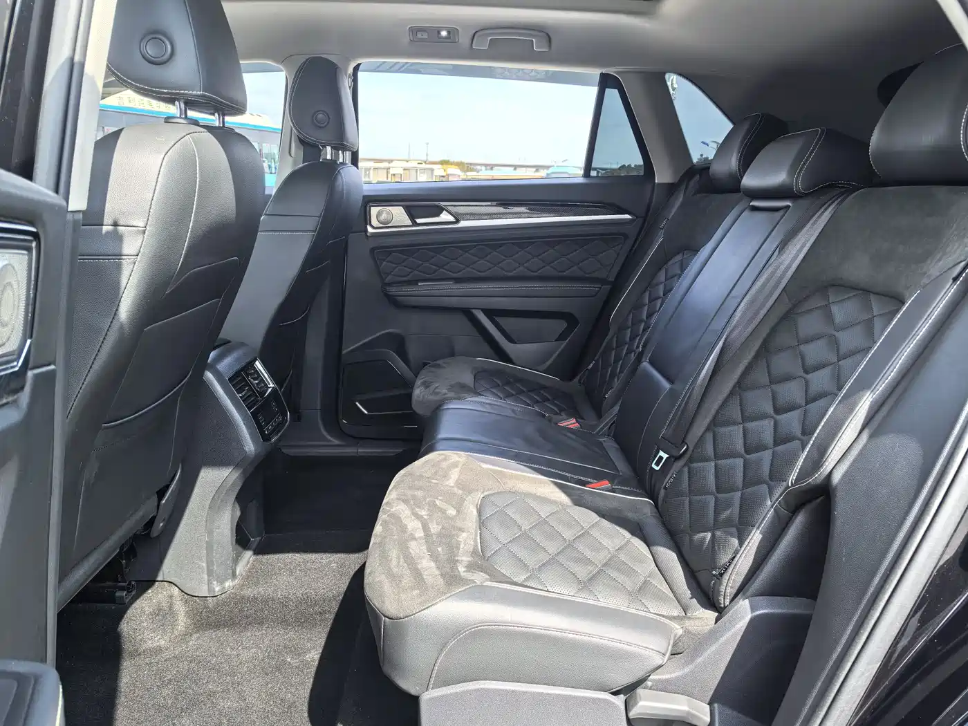 Volkswagen Teramont 2019 Model Teramont X 380TSI 4WD Prestige Luxury Edition фото 4