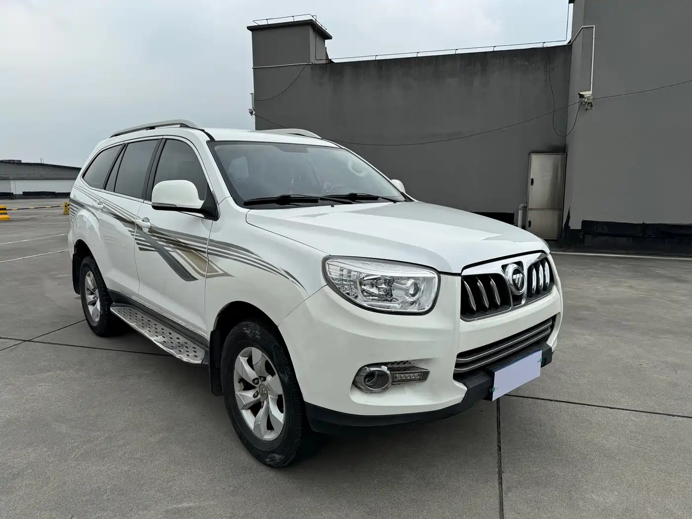 Foton Savana 2017 2016 2.0T Automatic 2WD Gasoline Premium 5-seater