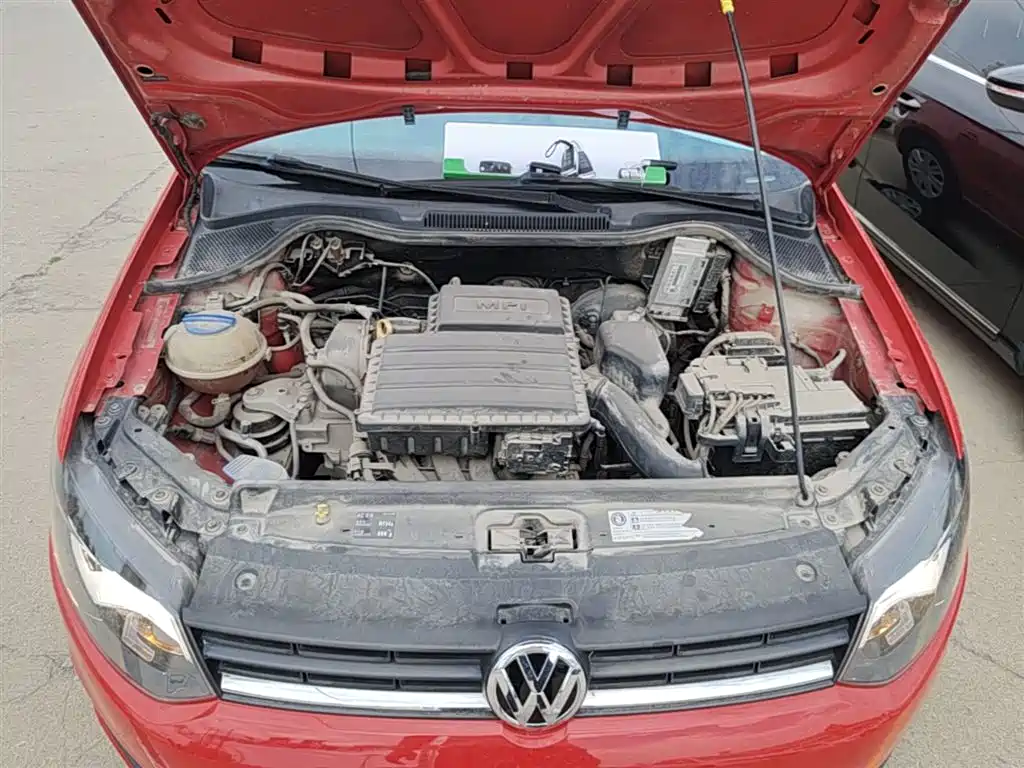 Volkswagen Polo 2016 1.4L Automatic Trend фото 20