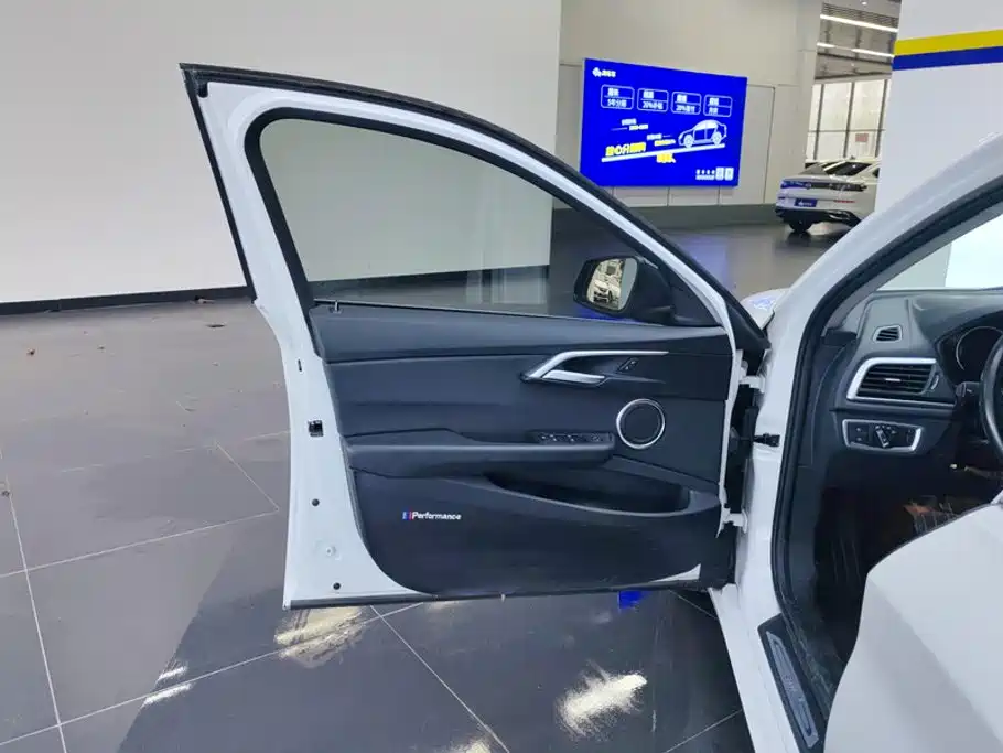 BMW 1 Series 2017 2017 118i Sport