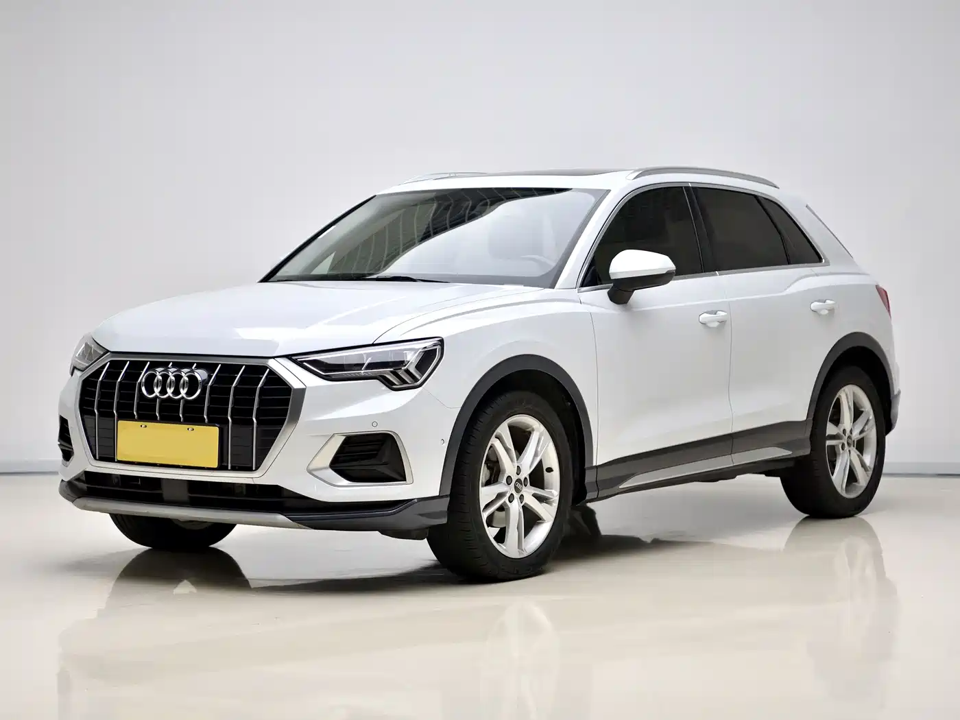 Фото 1 - Audi Q3