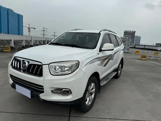  Foton Savana 2016 2.0T Automatic 2WD Gasoline Premium 5-seater