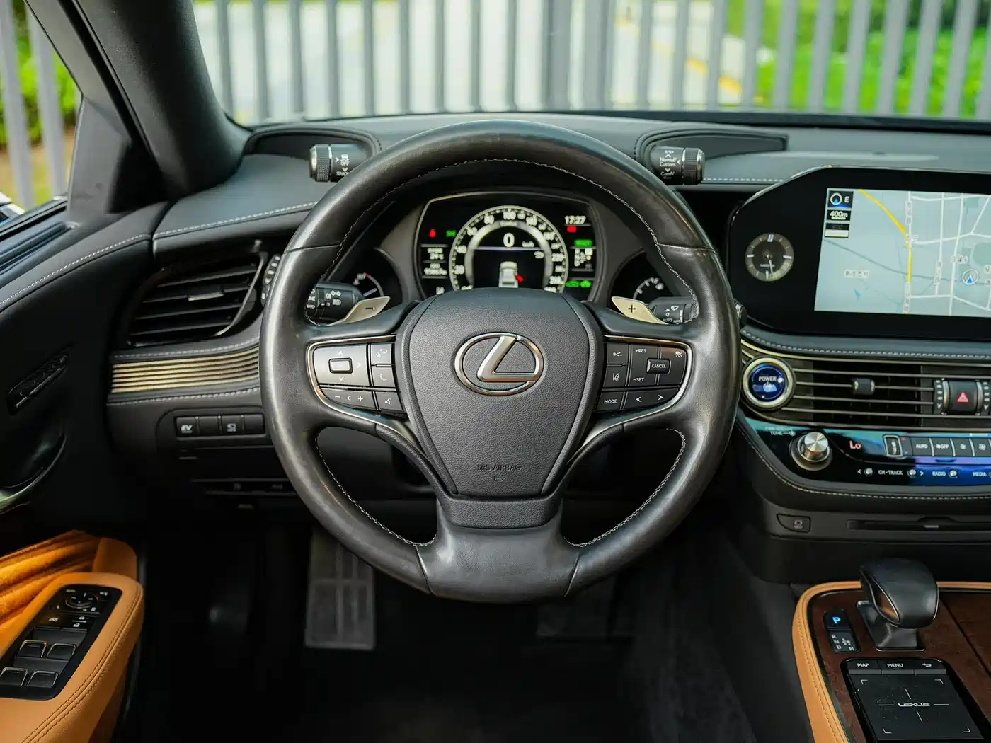 Lexus LS 2021 500h Excellence Edition фото 22