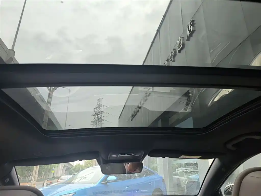 BYD Han 2025 DM-i Smart Driving Edition 125KM Comfort фото 18