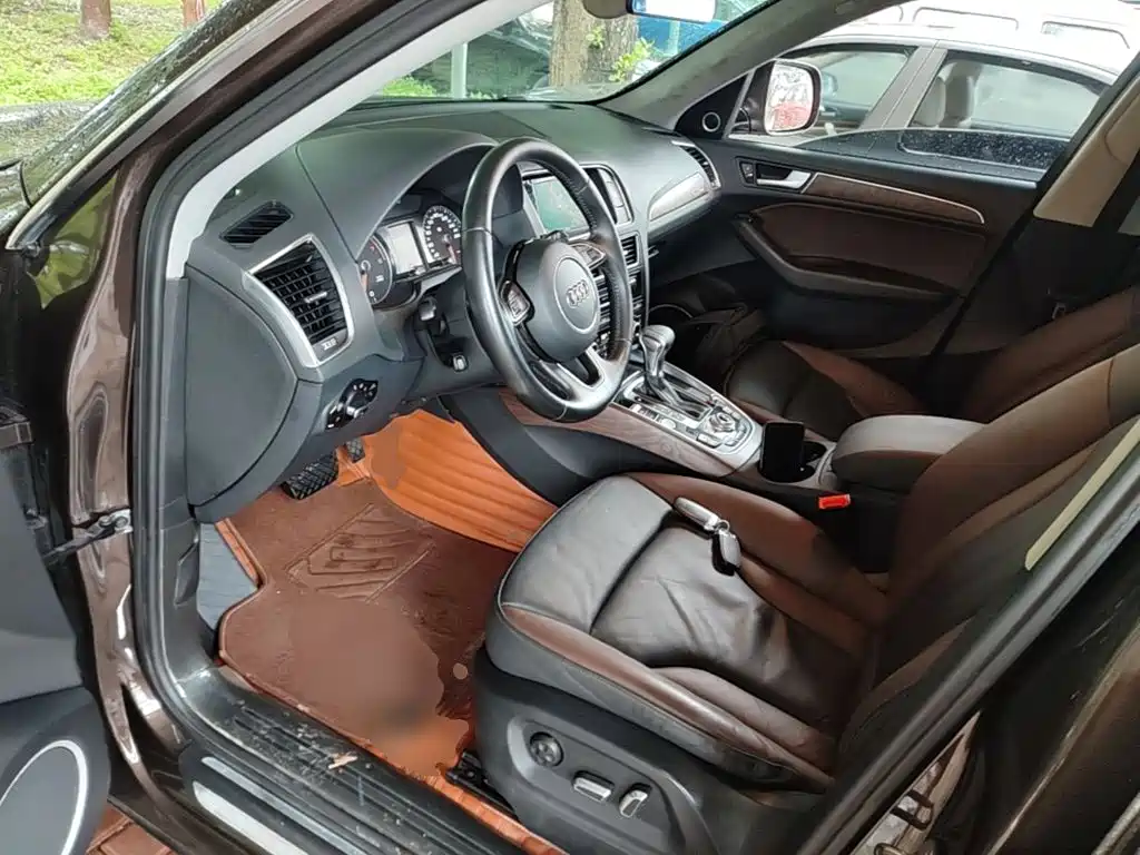 Photo 16 - Audi Q5