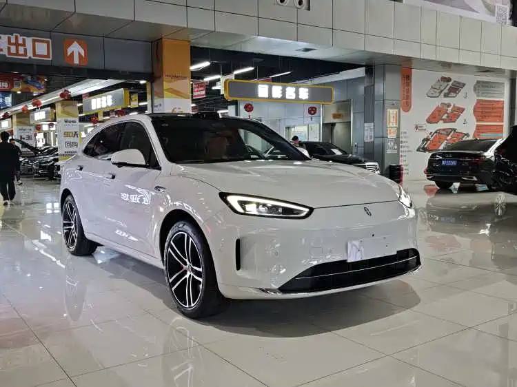 AITO Wenjie AITO M5 2025 Extended Range Ultra AWD фото 3