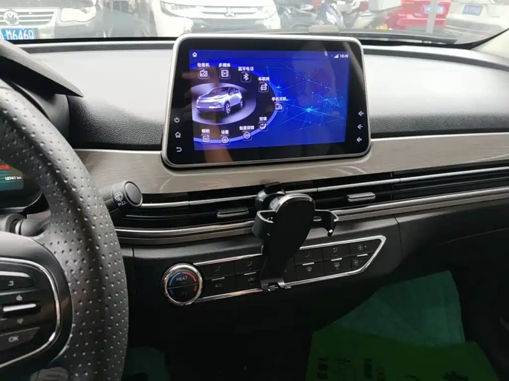 Dayun Yuehu 2022 2022 30.66kWh 2WD VIP Edition