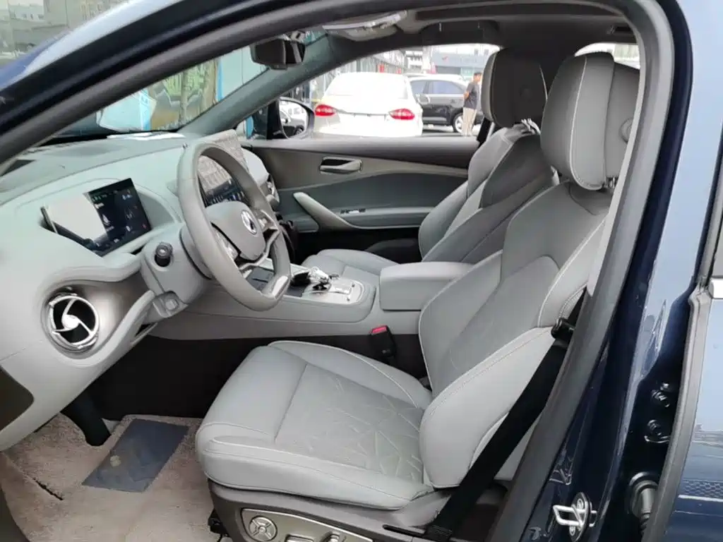 Denza N8 2023 2023 4WD Super Hybrid Flagship 6-seater