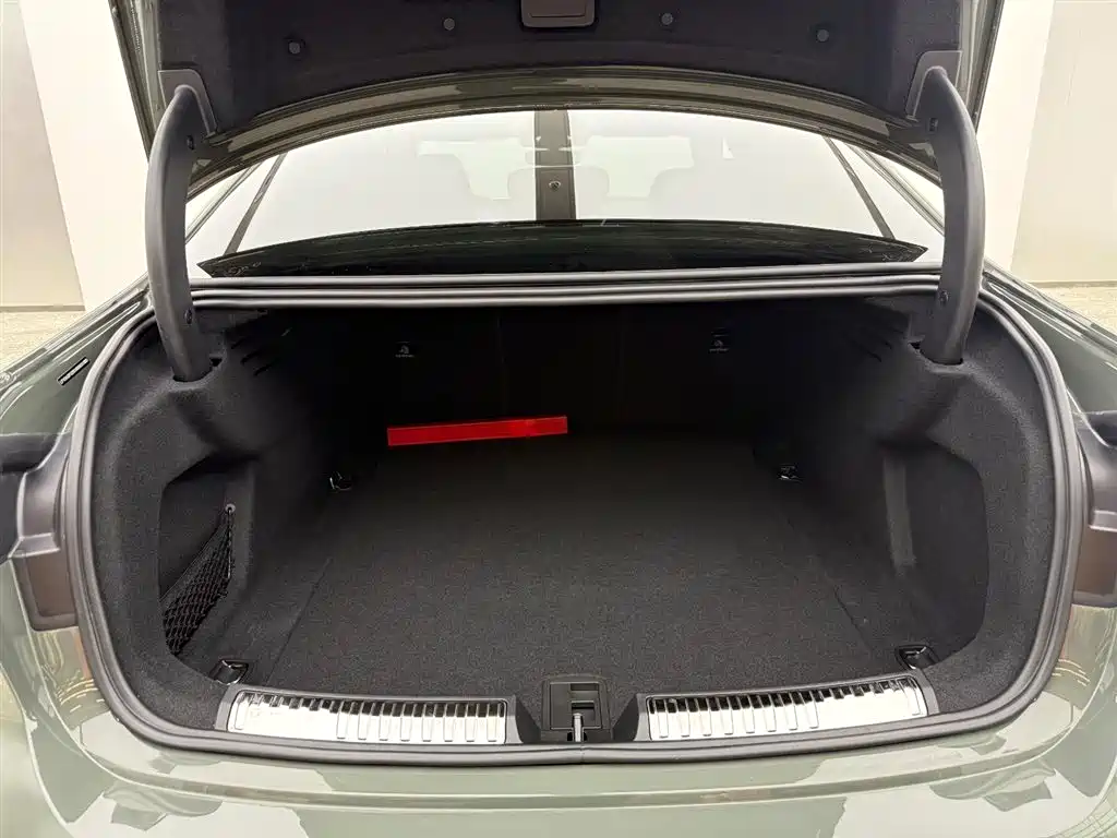 Audi A5L 2025 2.0T Sport Edition Plus фото 13