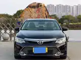 Фото 2 - Toyota Camry