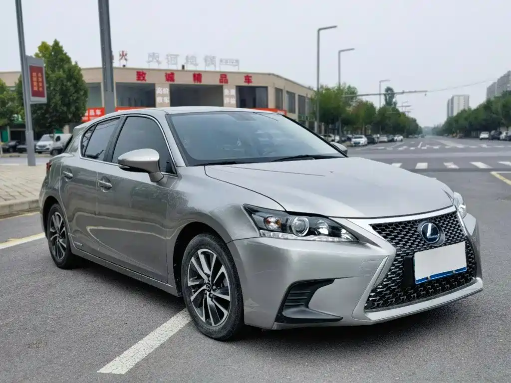 Lexus CT 2020 2017 CT200h Elite Edition Monochrome China V
