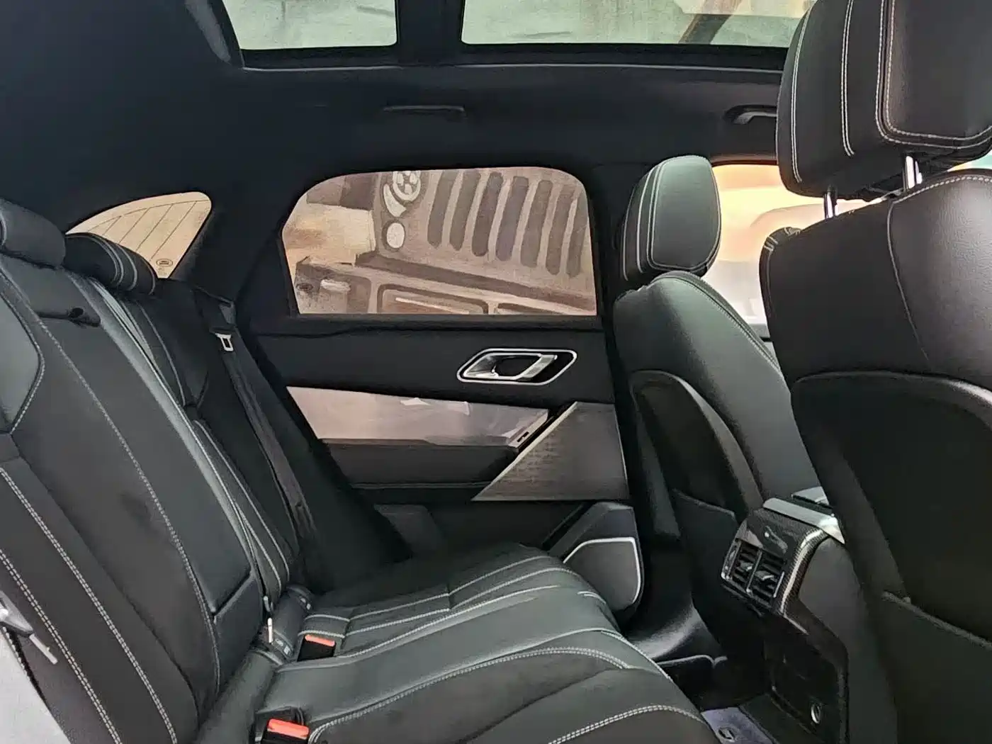 Land Rover Range Rover Velar 2018 P380 R-DYNAMIC SE фото 9