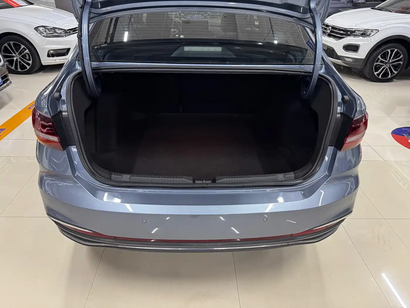 Volkswagen Lavida 2023 Model 280TSI DSG Eternal Edition фото 12