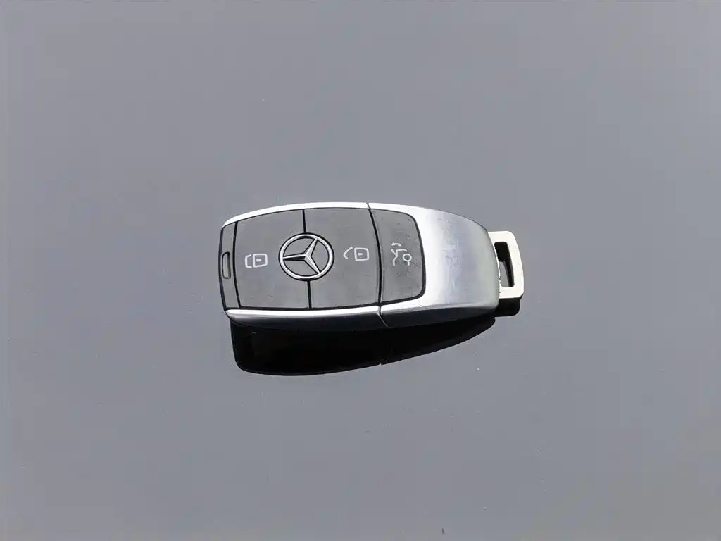 Mercedes-Benz E-Class 2023 Facelift E 300 L Sport Fashion фото 19