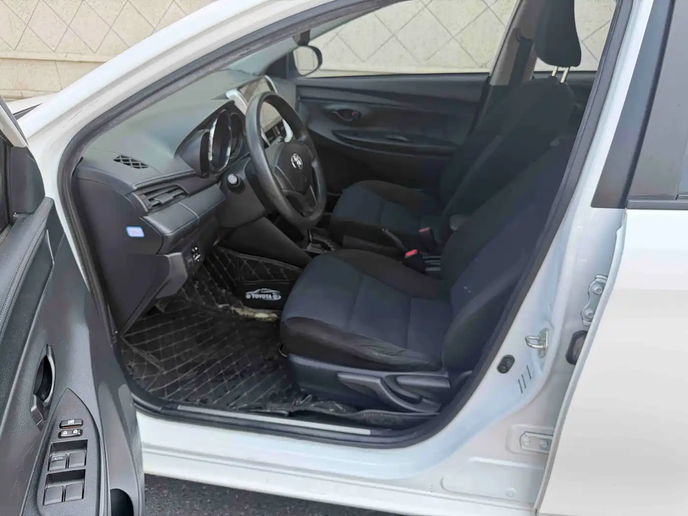 Toyota YARiS L Zhi Xiang 2019 1.5E CVT Charming China VI фото 6