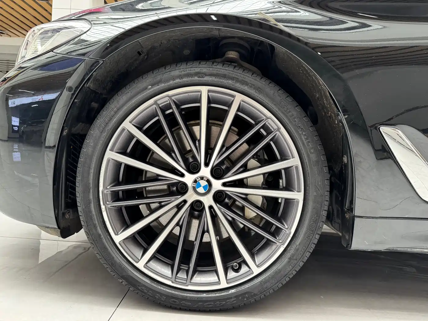 BMW 5 Series 2022 530Li Leading M Sport Package фото 22