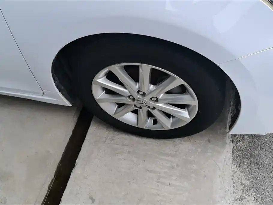 Lexus CT 2012 Model CT200h Elite Edition фото 6