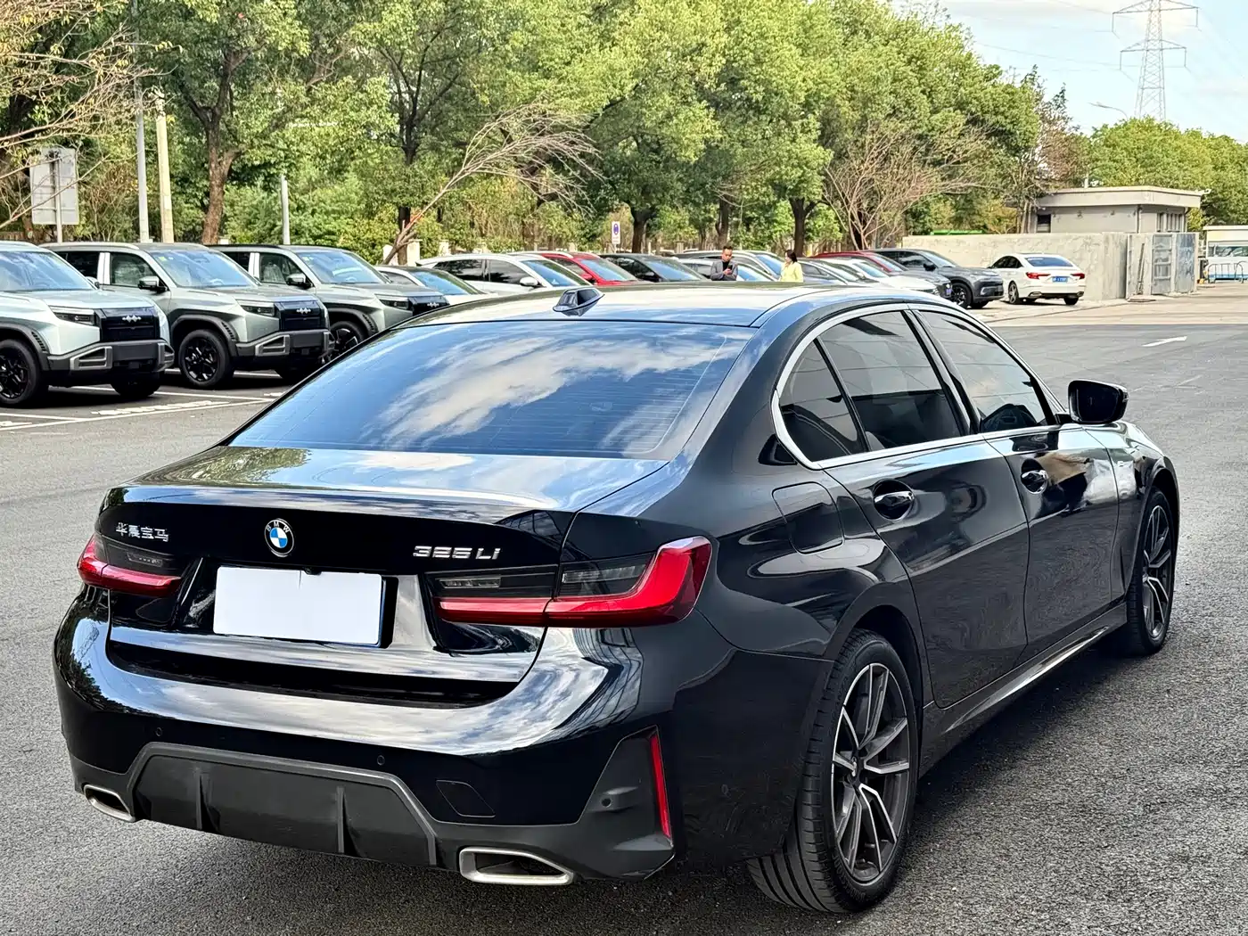 BMW 3 Series 2023 325Li M Sport Package фото 13