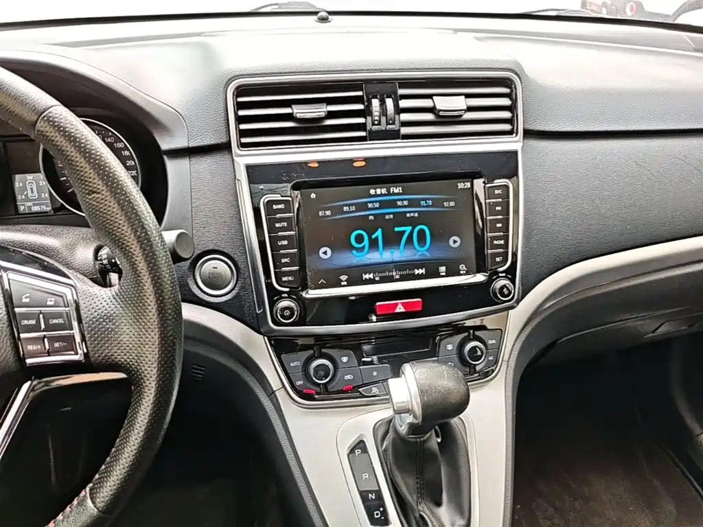 Haval M6 2019 1.5T DCT 2WD Elite Type China VI фото 13