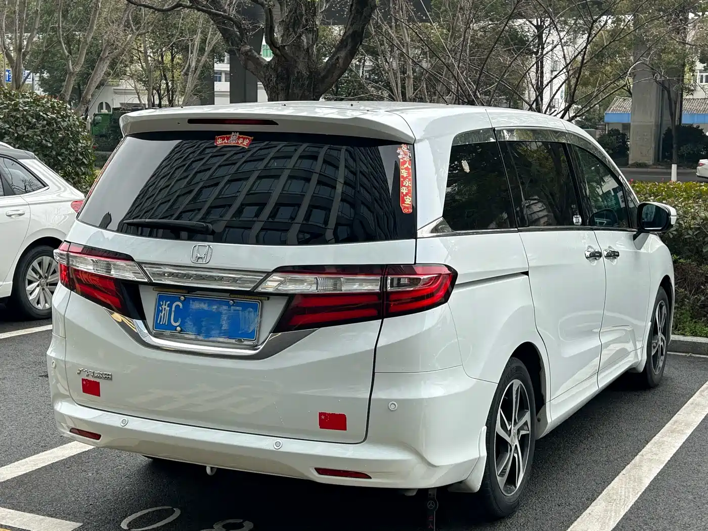 Photo 6 - Honda Odyssey