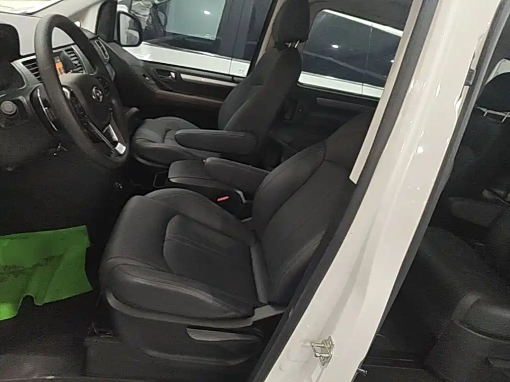 SAIC Maxus Maxus G10 2022 2022 2.0T Auto Elite Edition Petrol 7-Seater