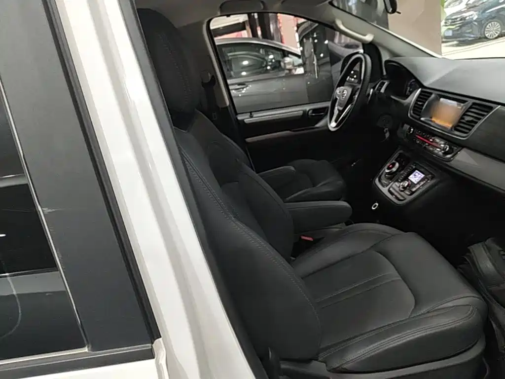 SAIC Maxus Maxus G10 2022 2022 2.0T Auto Elite Edition Petrol 7-Seater