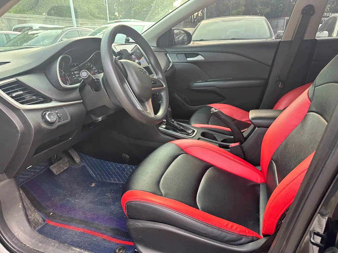 Chevrolet Monza 2019 Redline 320T DCT Joy Edition China VI фото 6