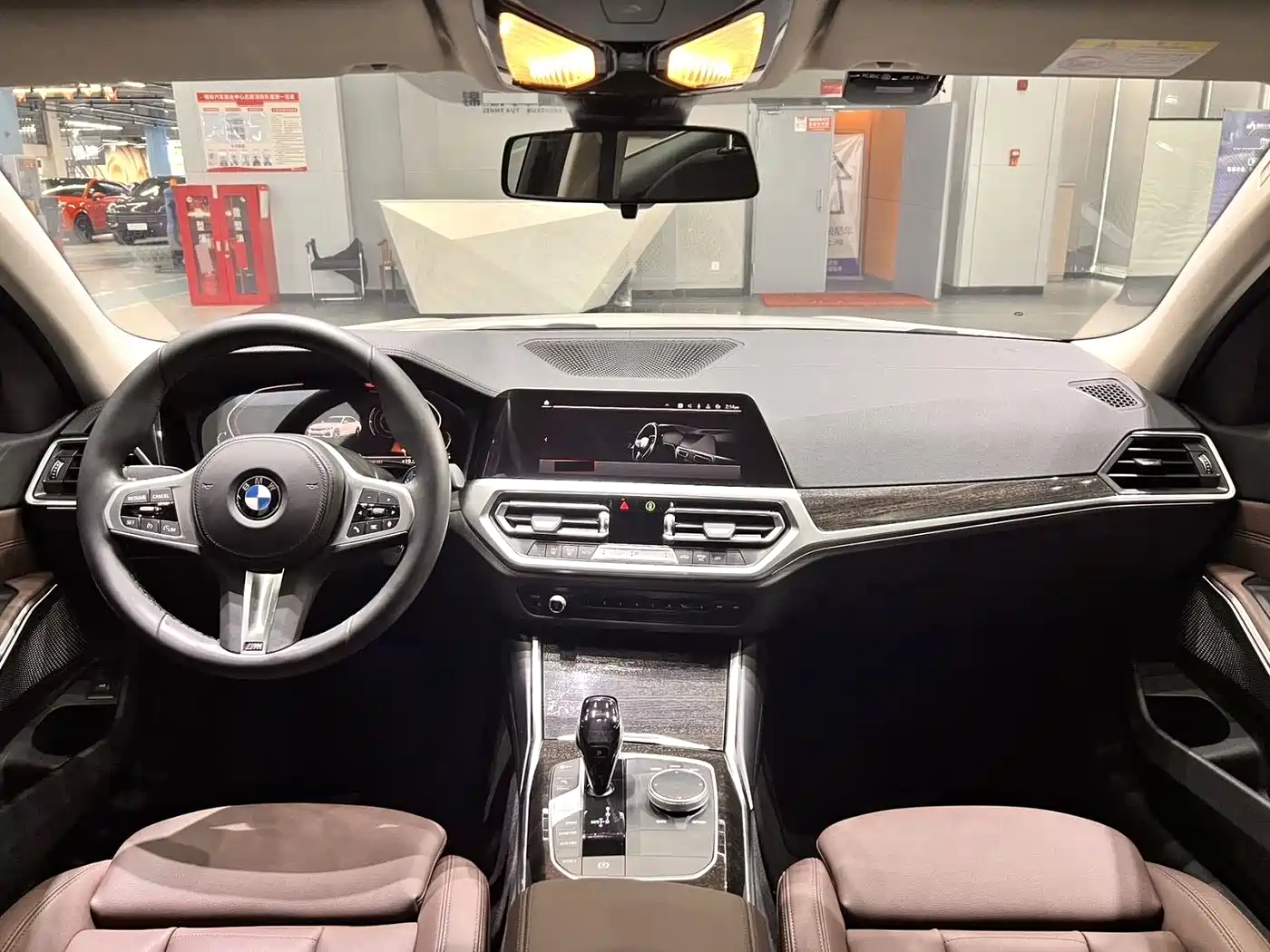 BMW 3 Series 2020 325Li M Sport Package фото 7